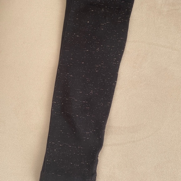 High Waited LuluLemon Leggings - Picture 6 of 8